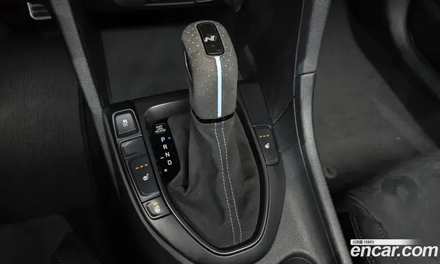 Hyundai Veloster 2021 2.0 автомат (гидро), миниатюра 12