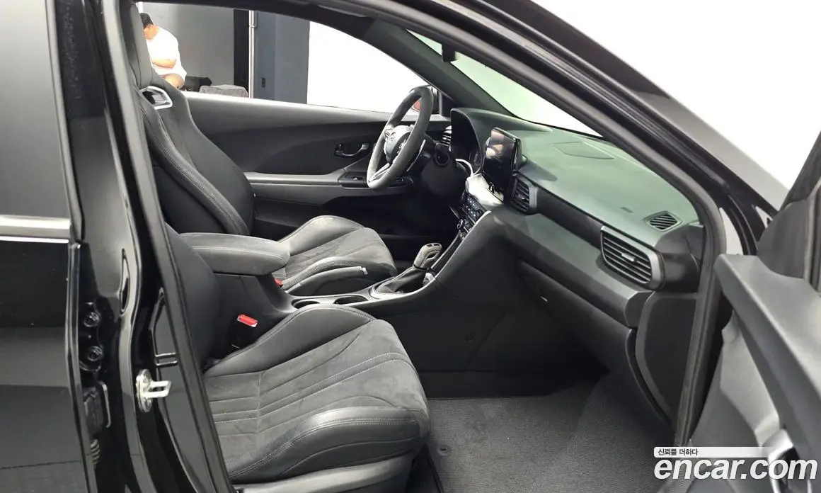 Hyundai Veloster 2021 2.0 автомат (гидро), фото 16