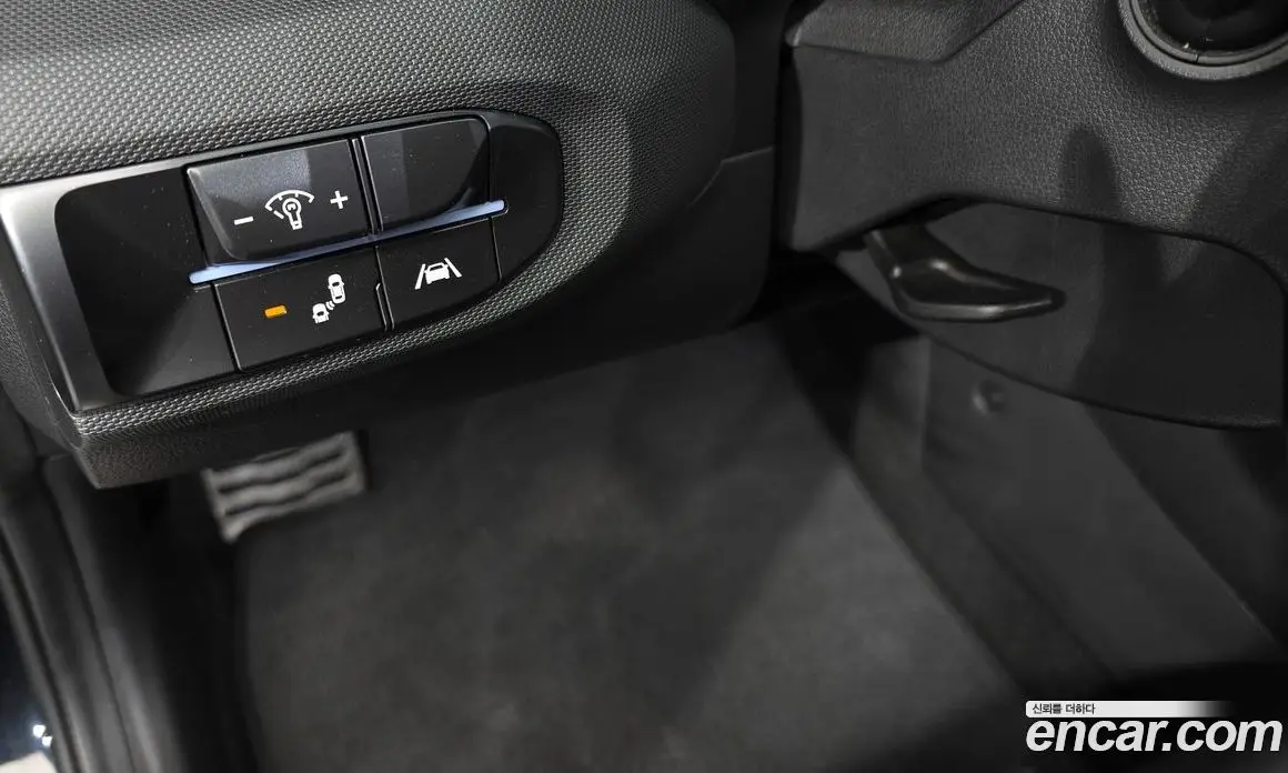 Hyundai Veloster 2021 2.0 автомат (гидро), фото 23