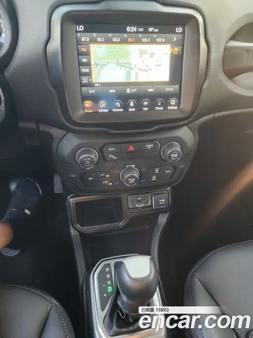 Jeep Renegade 2021 2.4 автомат (гидро), миниатюра 5