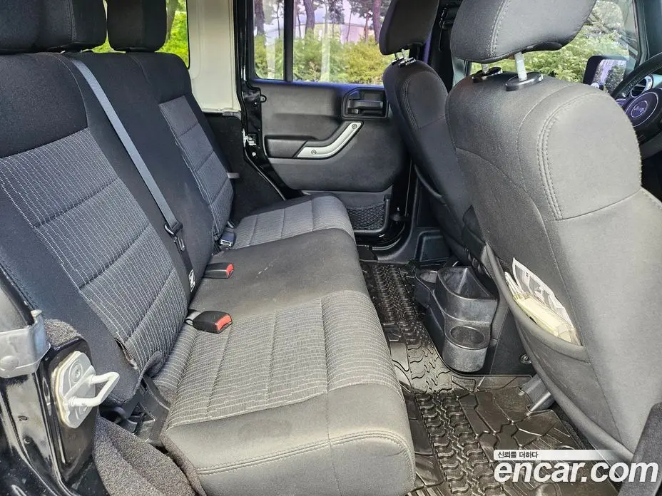 Jeep Wrangler 2011 2.8 автомат (гидро), фото 11