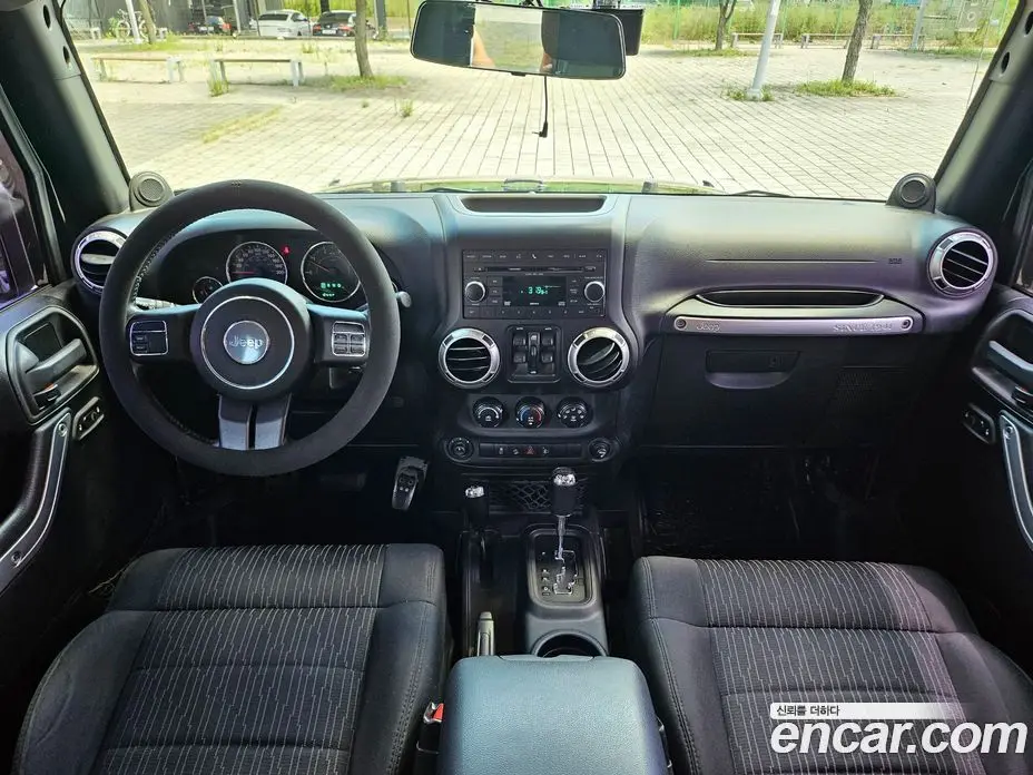Jeep Wrangler 2011 2.8 автомат (гидро), фото 13