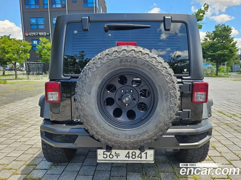 Jeep Wrangler 2011 2.8 автомат (гидро), фото 5