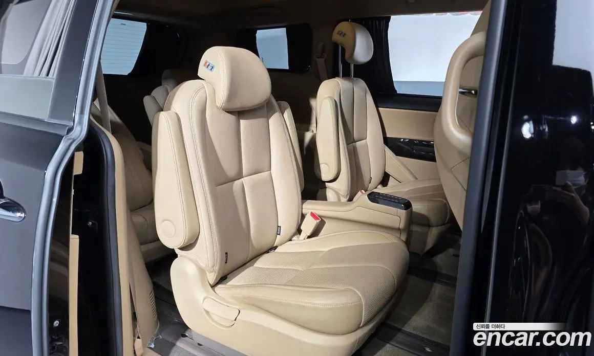 Kia Carnival 2019 2.2 автомат (гидро), фото 16