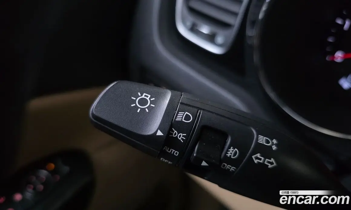 Kia Carnival 2019 2.2 автомат (гидро), фото 26