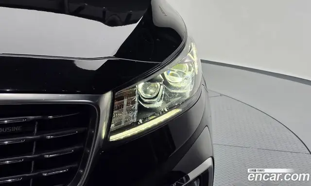 Kia Carnival 2019 2.2 автомат (гидро), миниатюра 7