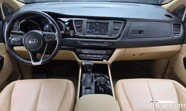Kia Carnival 2019 2.2 автомат (гидро), миниатюра 9
