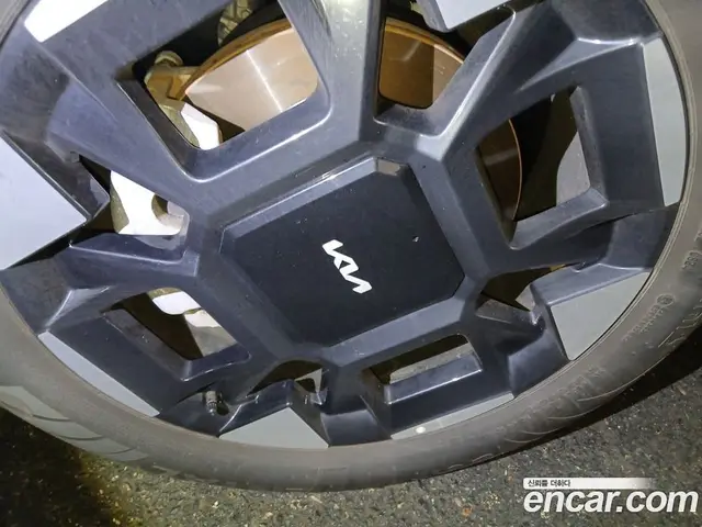 Kia Carnival 2024 1.6 автомат (гидро), миниатюра 11