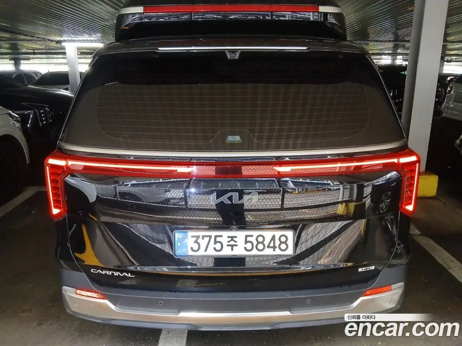 Kia Carnival 2024 1.6 автомат (гидро), фото 9
