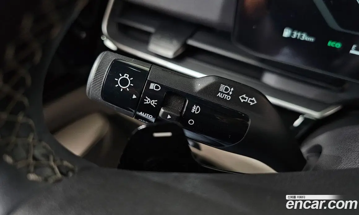 Kia Carnival 2025 1.6 автомат (гидро), фото 33