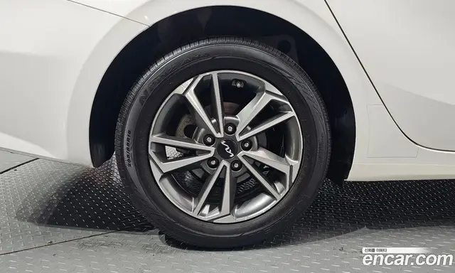 Kia K3 2022 1.6 автомат (гидро), миниатюра 5
