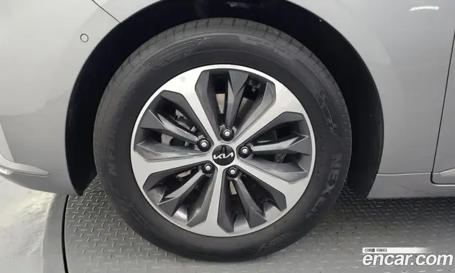 Kia K8 2023 1.6 автомат (гидро), миниатюра 5