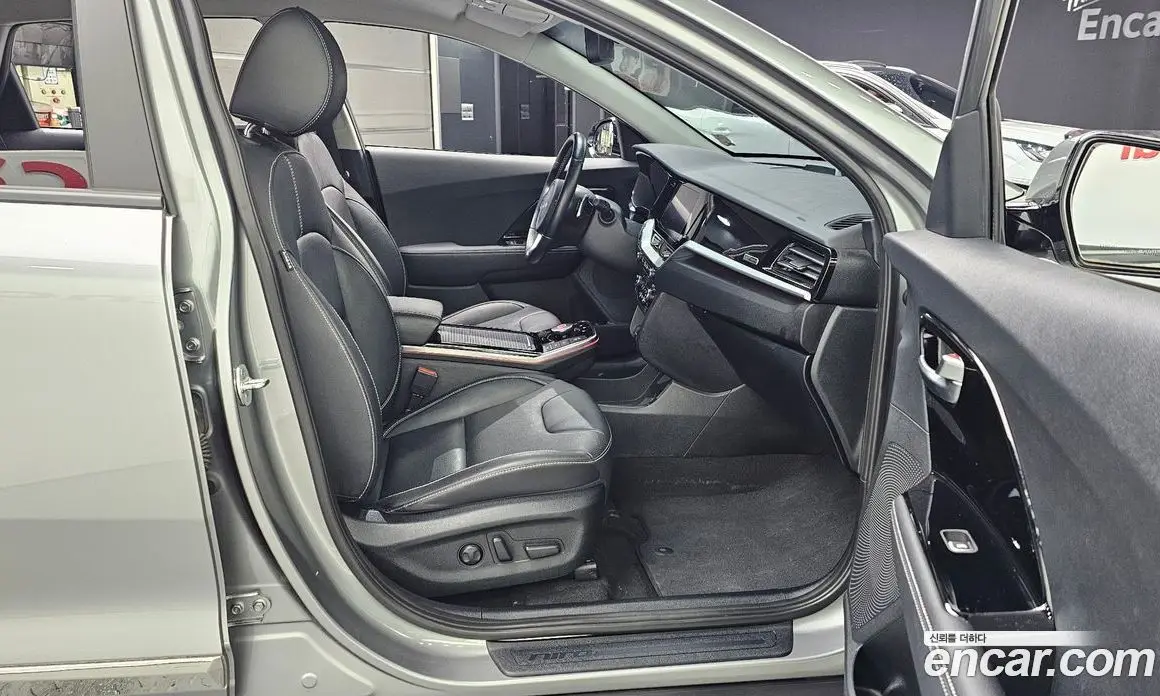 Kia Niro 2021 0.2 автомат (гидро), фото 11