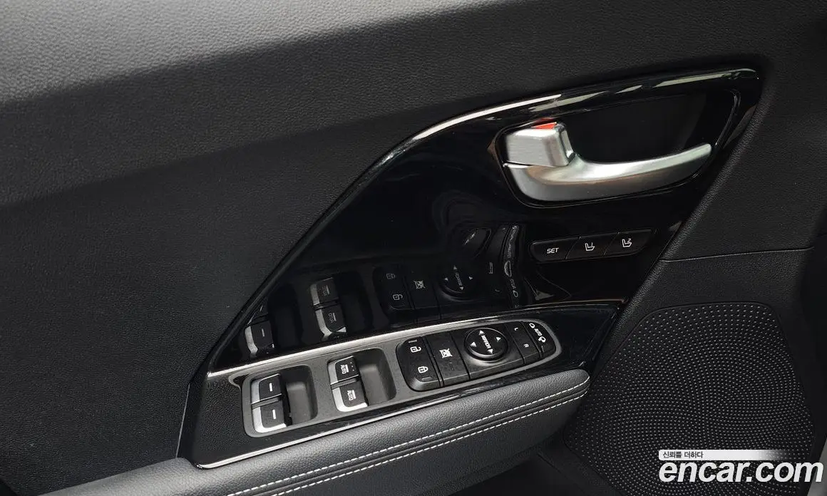 Kia Niro 2021 0.2 автомат (гидро), фото 16