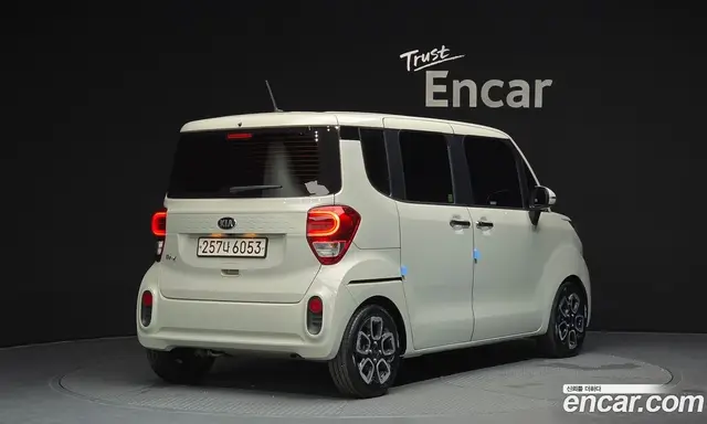 Kia Ray 2018 1.0 автомат (гидро), миниатюра 2