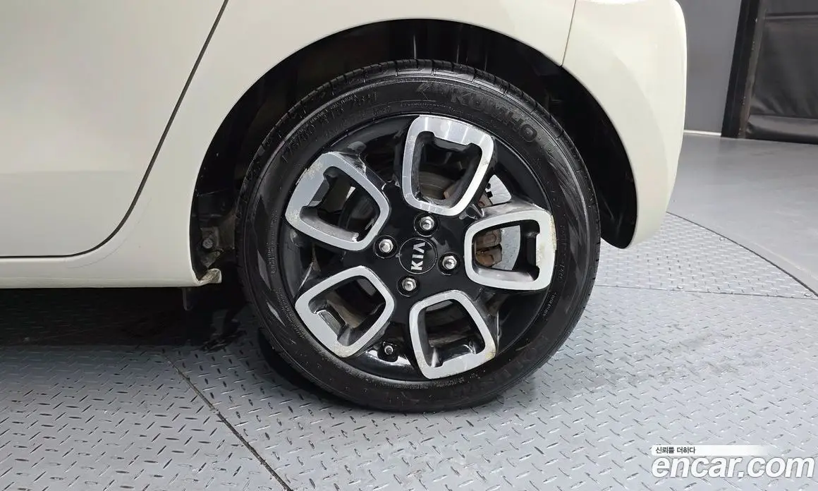 Kia Ray 2018 1.0 автомат (гидро), фото 7