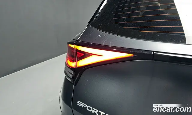 Kia Sportage 2022 2.0 автомат (гидро), миниатюра 9