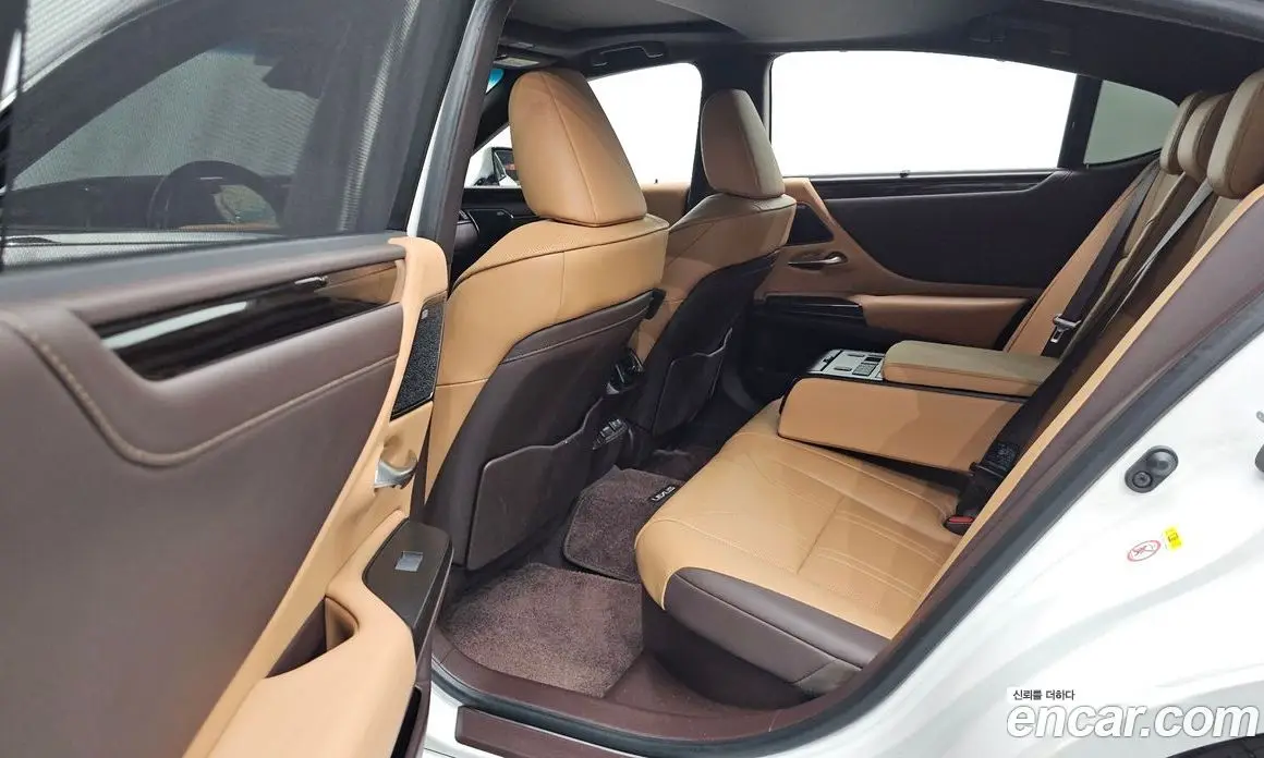 Lexus ES 2019 2.5 автомат (гидро), фото 12
