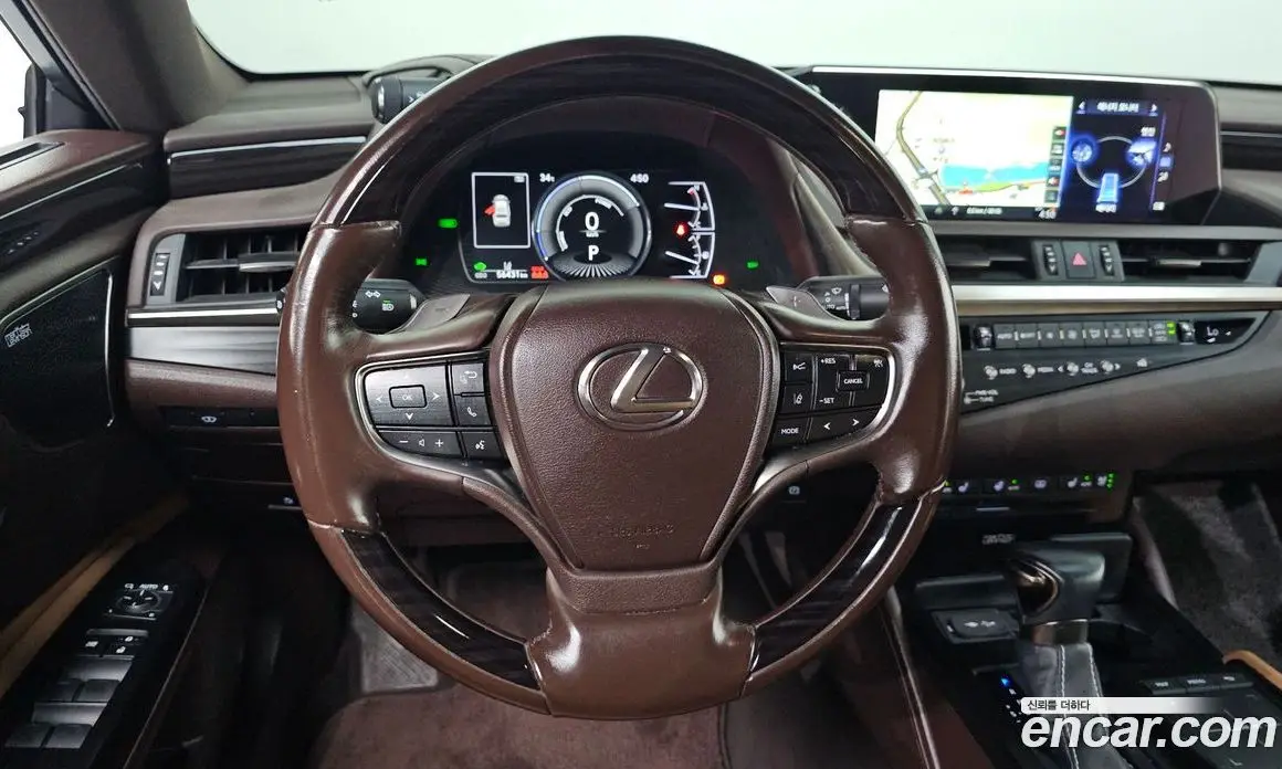 Lexus ES 2019 2.5 автомат (гидро), фото 13