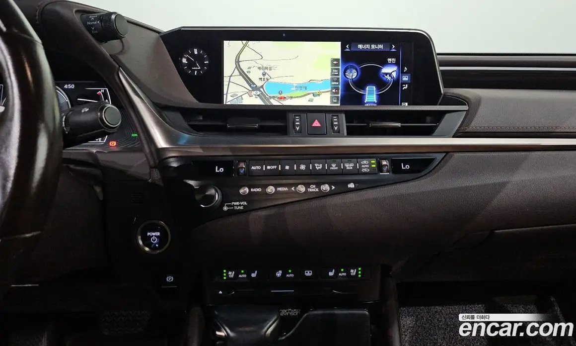 Lexus ES 2019 2.5 автомат (гидро), фото 14