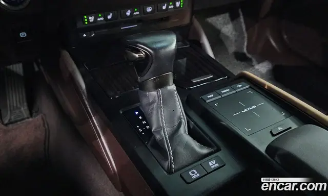 Lexus ES 2019 2.5 автомат (гидро), миниатюра 9