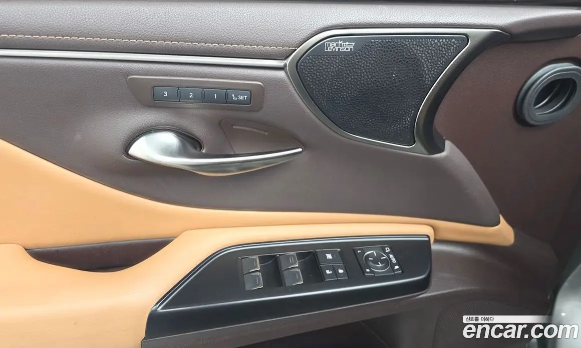 Lexus ES 2021 2.5 автомат (гидро), фото 30