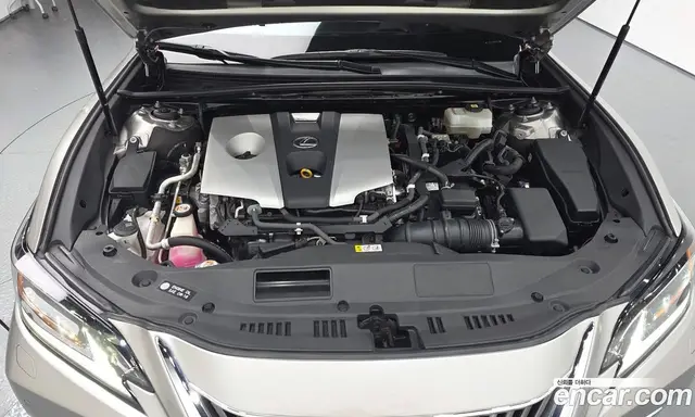 Lexus ES 2021 2.5 автомат (гидро), миниатюра 5