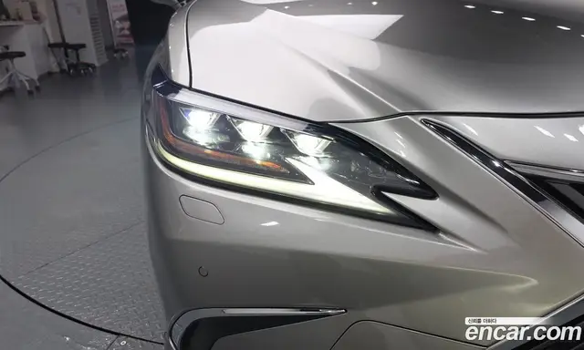 Lexus ES 2021 2.5 автомат (гидро), миниатюра 7