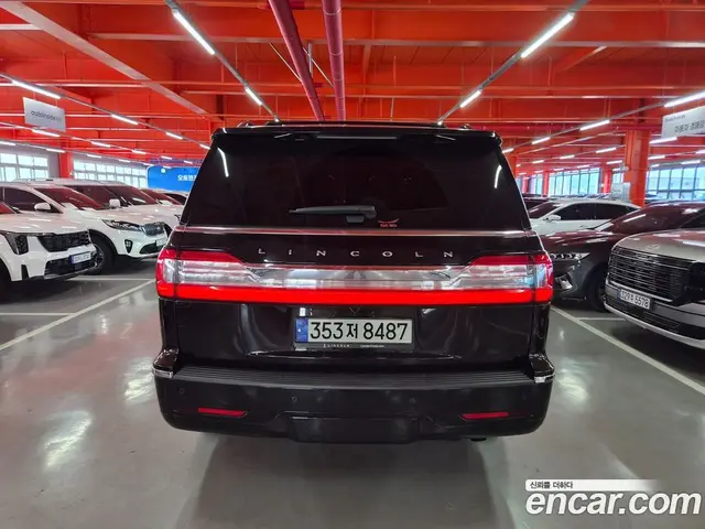 Lincoln Navigator 2021 3.5 автомат (гидро), миниатюра 3