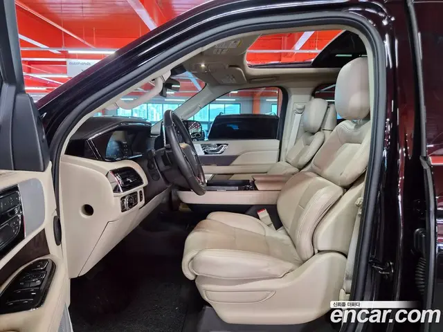 Lincoln Navigator 2021 3.5 автомат (гидро), миниатюра 4