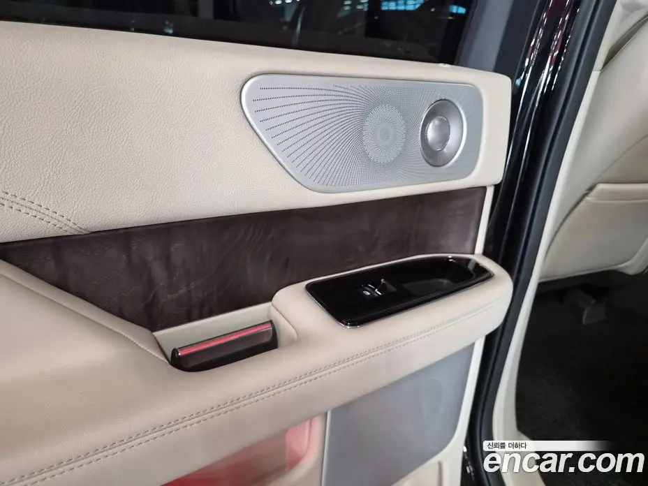 Lincoln Navigator 2021 3.5 автомат (гидро), фото 8