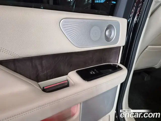 Lincoln Navigator 2021 3.5 автомат (гидро), миниатюра 8