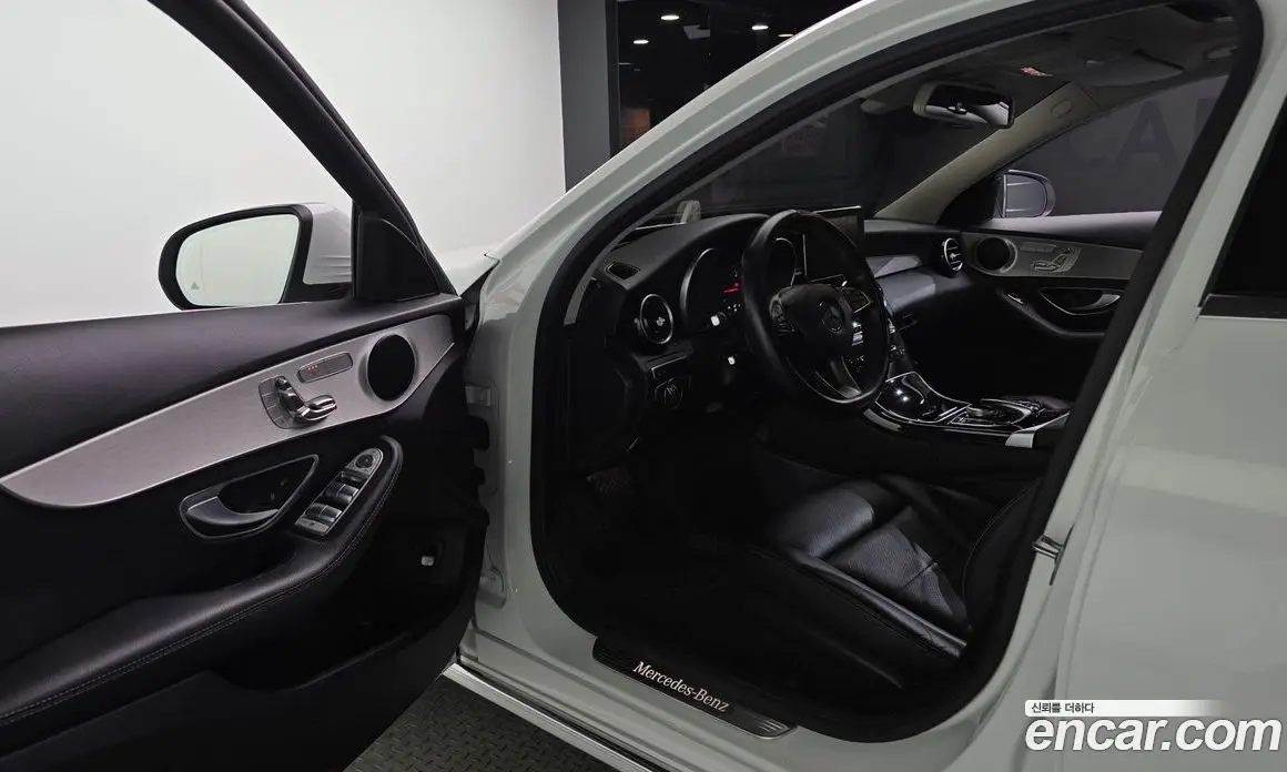 Mercedes-Benz C-Class 2018 2.1 автомат (гидро), фото 13