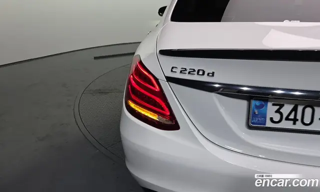 Mercedes-Benz C-Class 2018 2.1 автомат (гидро), миниатюра 9