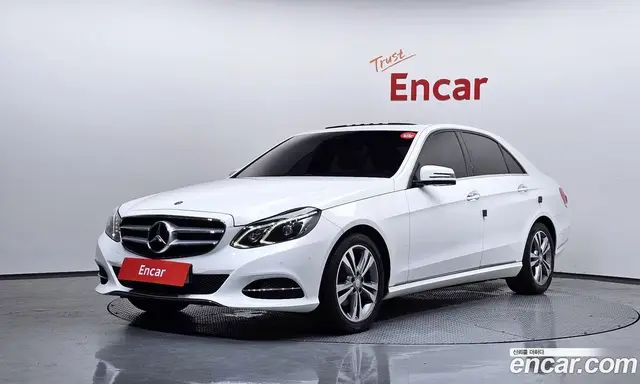 Mercedes-Benz E-Class 2014 2.1 автомат (гидро), миниатюра 1