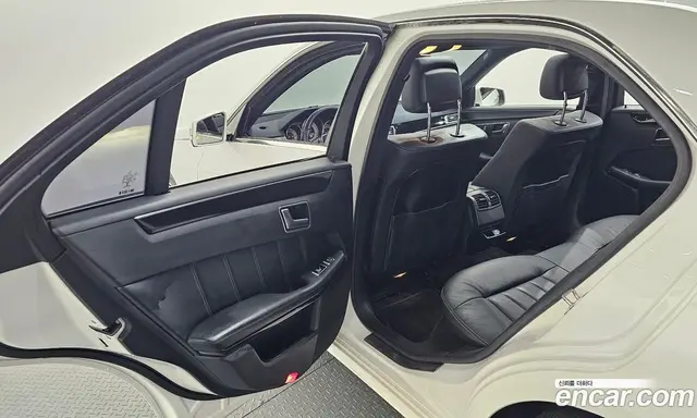 Mercedes-Benz E-Class 2014 2.1 автомат (гидро), миниатюра 9