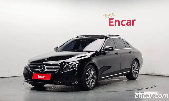 Mercedes-Benz E-Class 2018 2.0 автомат (гидро), миниатюра 1