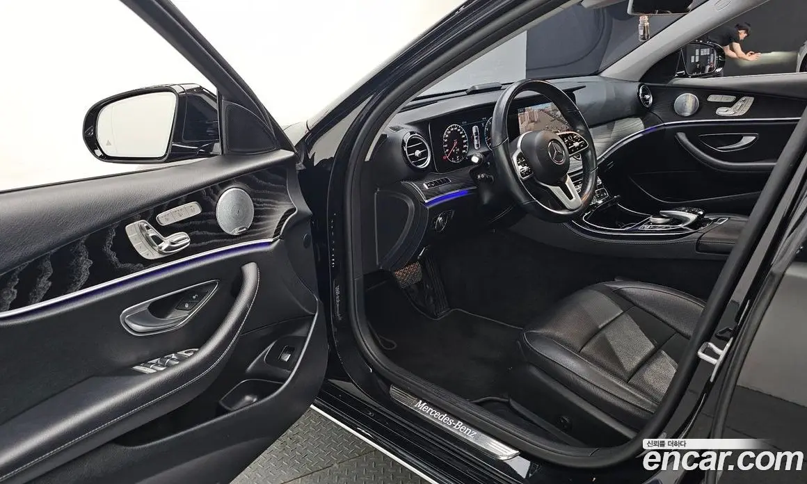 Mercedes-Benz E-Class 2018 2.0 автомат (гидро), фото 17