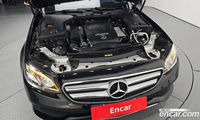 Mercedes-Benz E-Class 2018 2.0 автомат (гидро), миниатюра 6