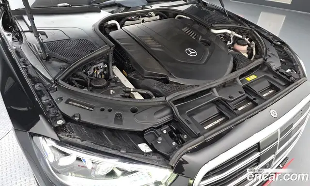 Mercedes-Benz S-Class 2021 4.0 автомат (гидро), миниатюра 6