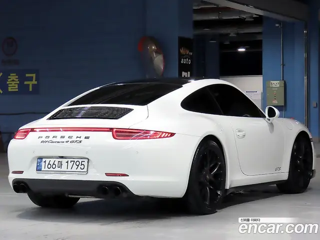 Porsche 911 2016 3.8 автомат (гидро), миниатюра 3
