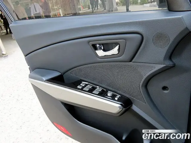 SsangYong TIBOLI 2015 1.6 автомат (гидро), миниатюра 11