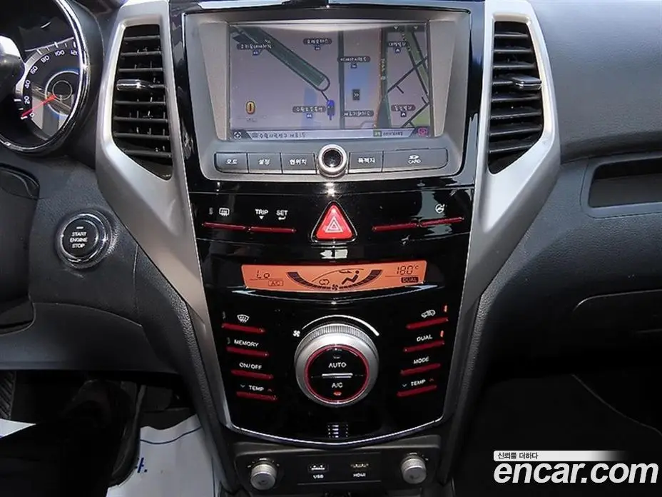 SsangYong TIBOLI 2015 1.6 автомат (гидро), фото 13