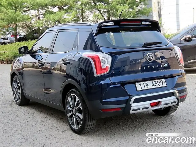 SsangYong TIBOLI 2015 1.6 автомат (гидро), миниатюра 3