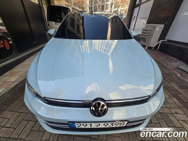 Volkswagen Golf, 2025, 8 600 км