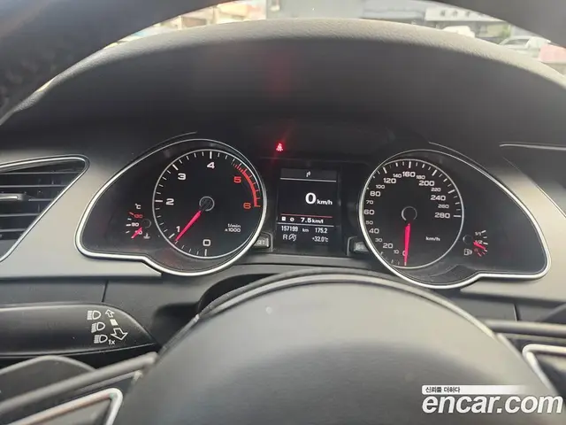 Audi A5 2013 2.0 автомат (гидро), миниатюра 12