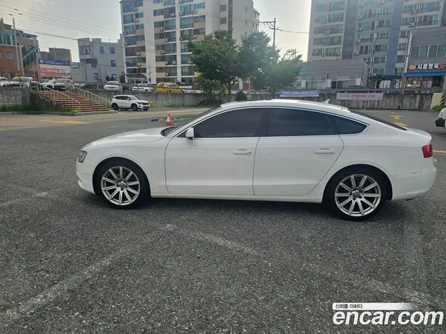 Audi A5 2013 2.0 автомат (гидро), миниатюра 9