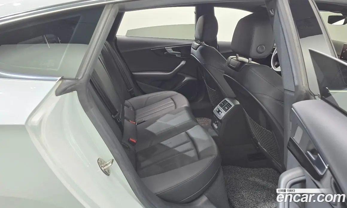 Audi A5 2019 2.0 автомат (гидро), фото 12