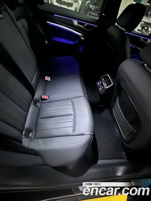 Audi A6 2021 3.0 автомат (гидро), фото 5