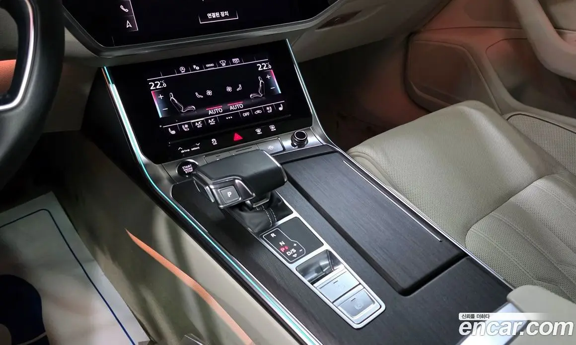 Audi A6 2025 2.0 автомат (гидро), фото 17